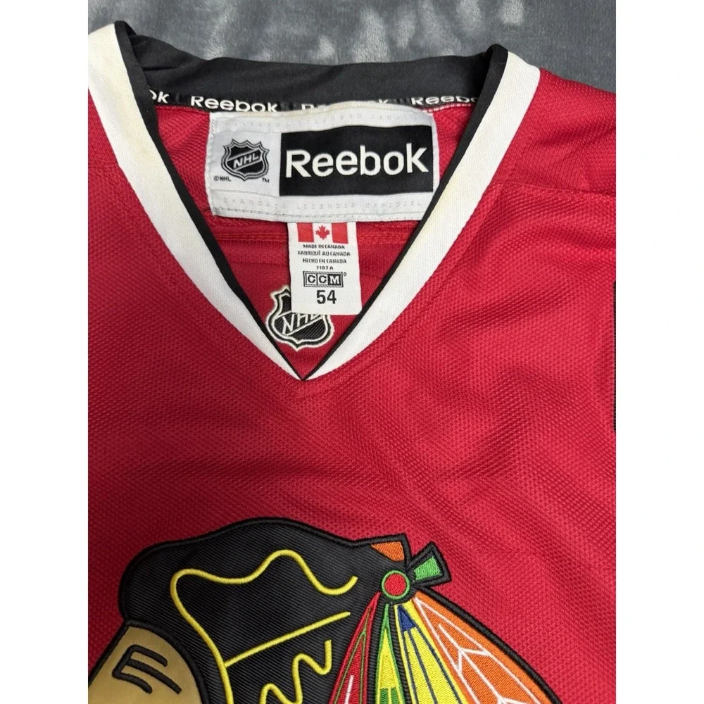 Jonathan Toews Reebok CCM Jersey Sz 54 Chicago Blackhawks Captain Patch